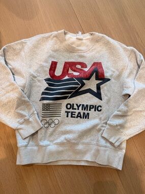 Abercrombie & Fitch Gray USA Olympic Team Crewneck Sweatshirt